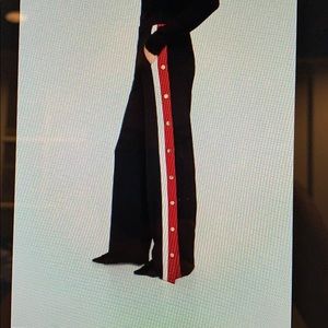 ZARA WOMANS TROUSERS WITH SIDE STRIPES AND BUTTONS